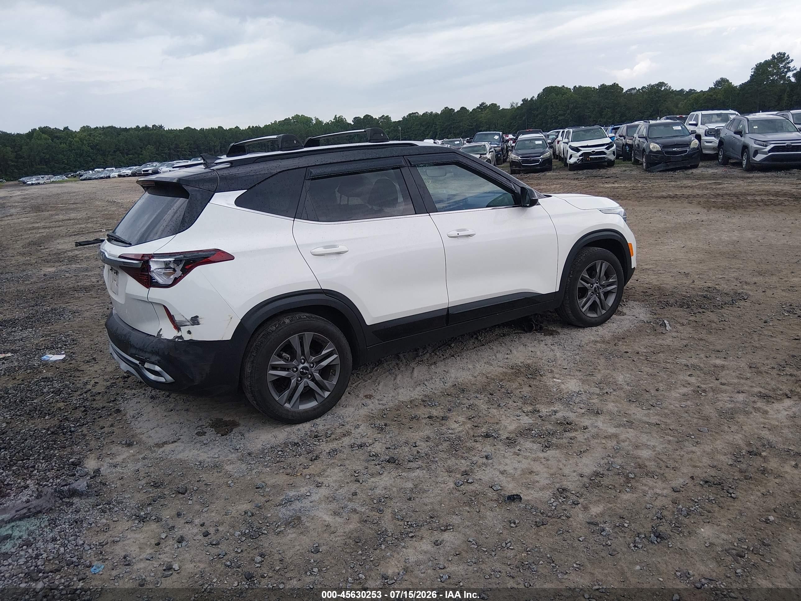 2023 Kia Seltos S White vin: KNDEU2AA4P7457215