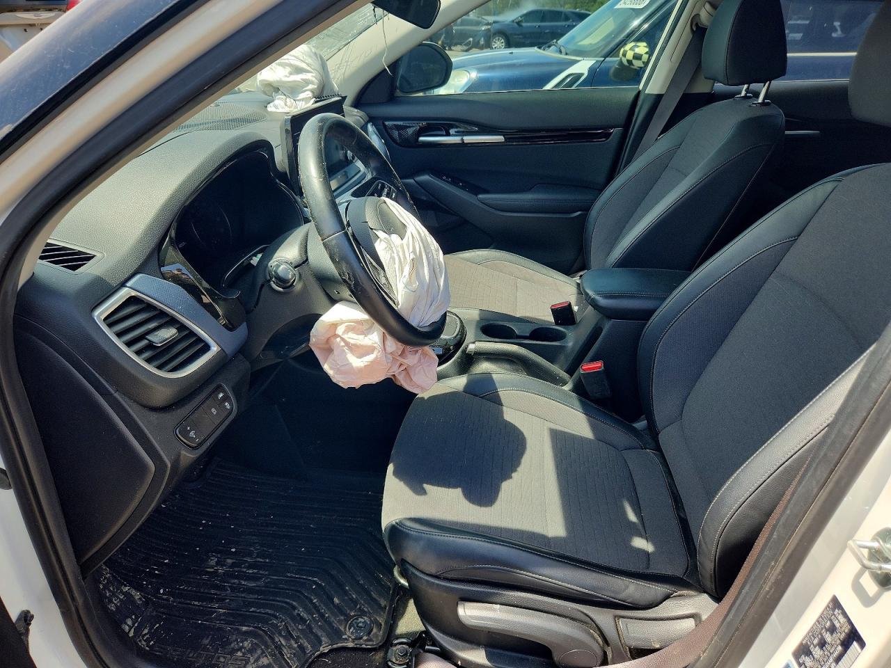 2023 Kia Seltos S White vin: KNDEU2AA6P7444398