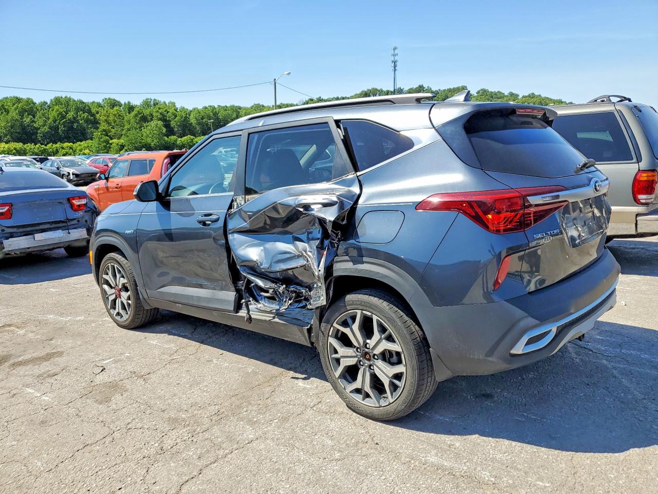 2021 Kia Seltos S Угольный vin: KNDEUCA22M7147901