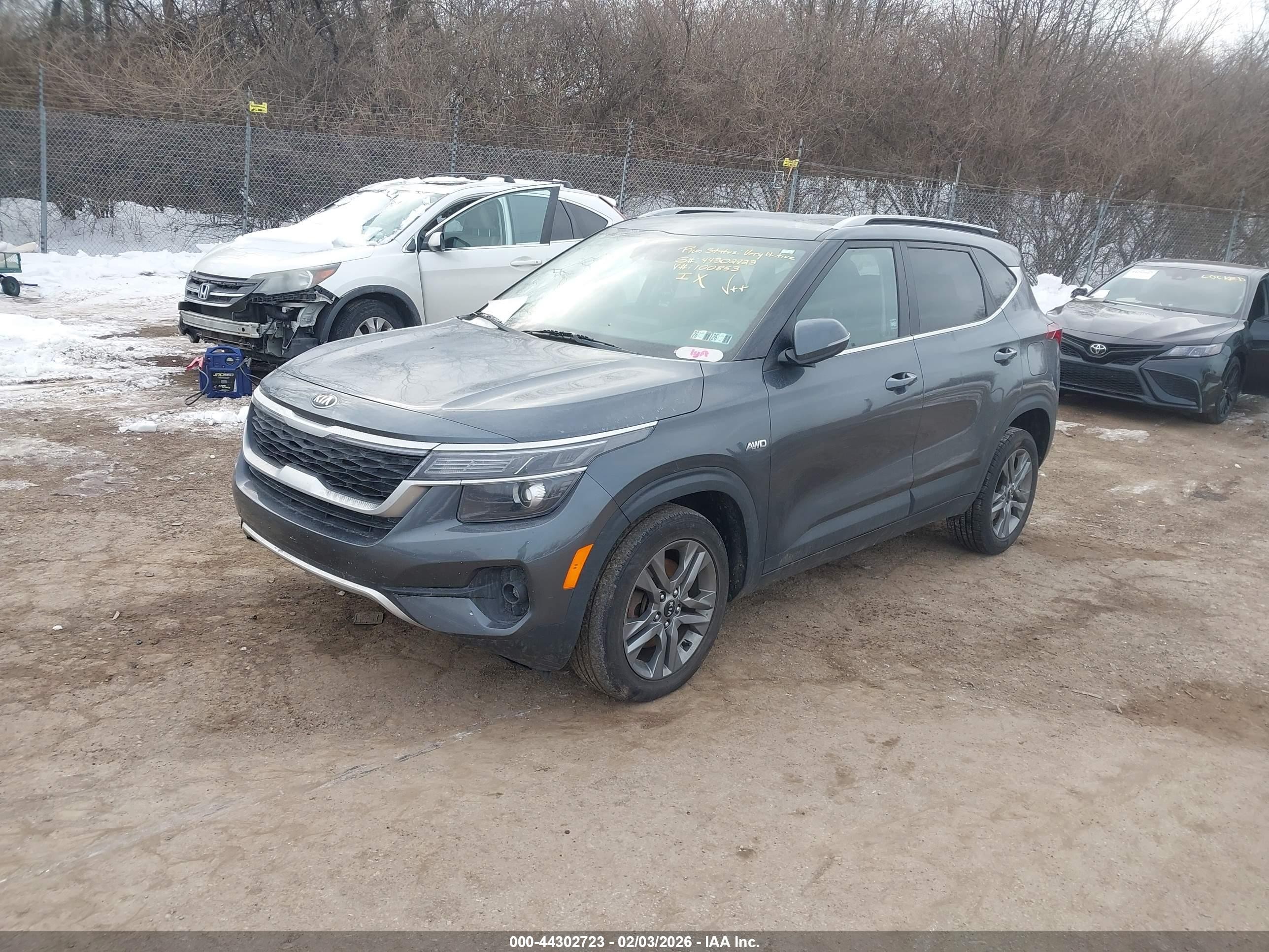 2021 Kia Seltos S Gray vin: KNDEUCAA3M7100853