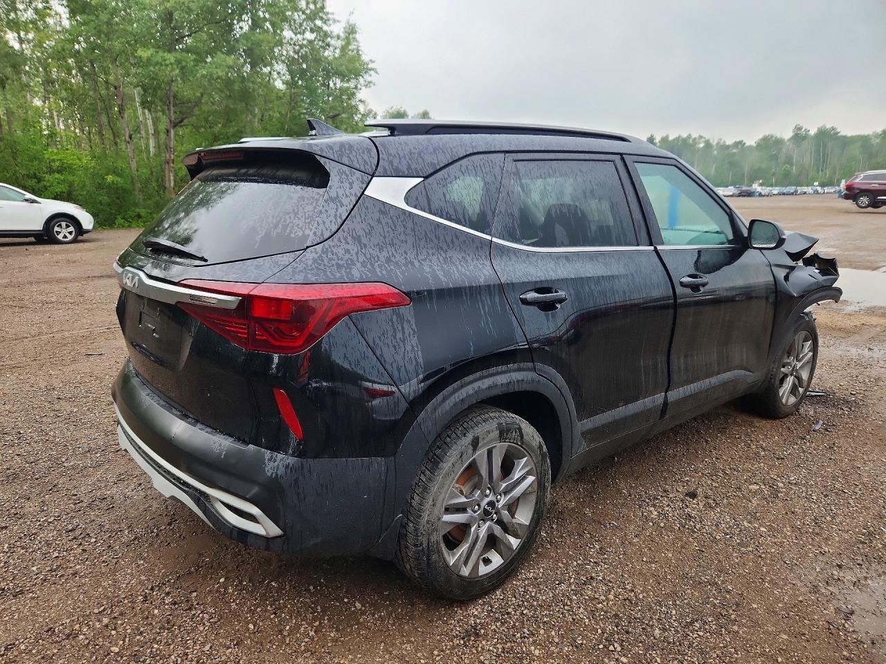 2023 Kia Seltos S Black vin: KNDEUCAA4P7462209