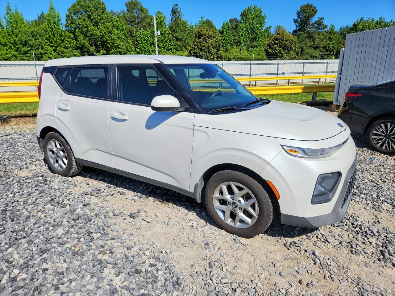 2020 Kia Soul S White vin: KNDJ23AU5L7734582