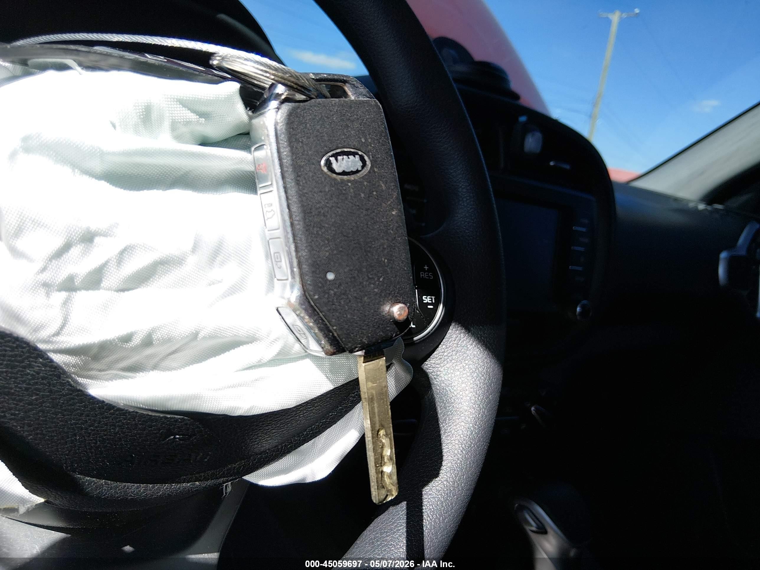 2021 Kia Soul S Orange vin: KNDJ23AU8M7795085
