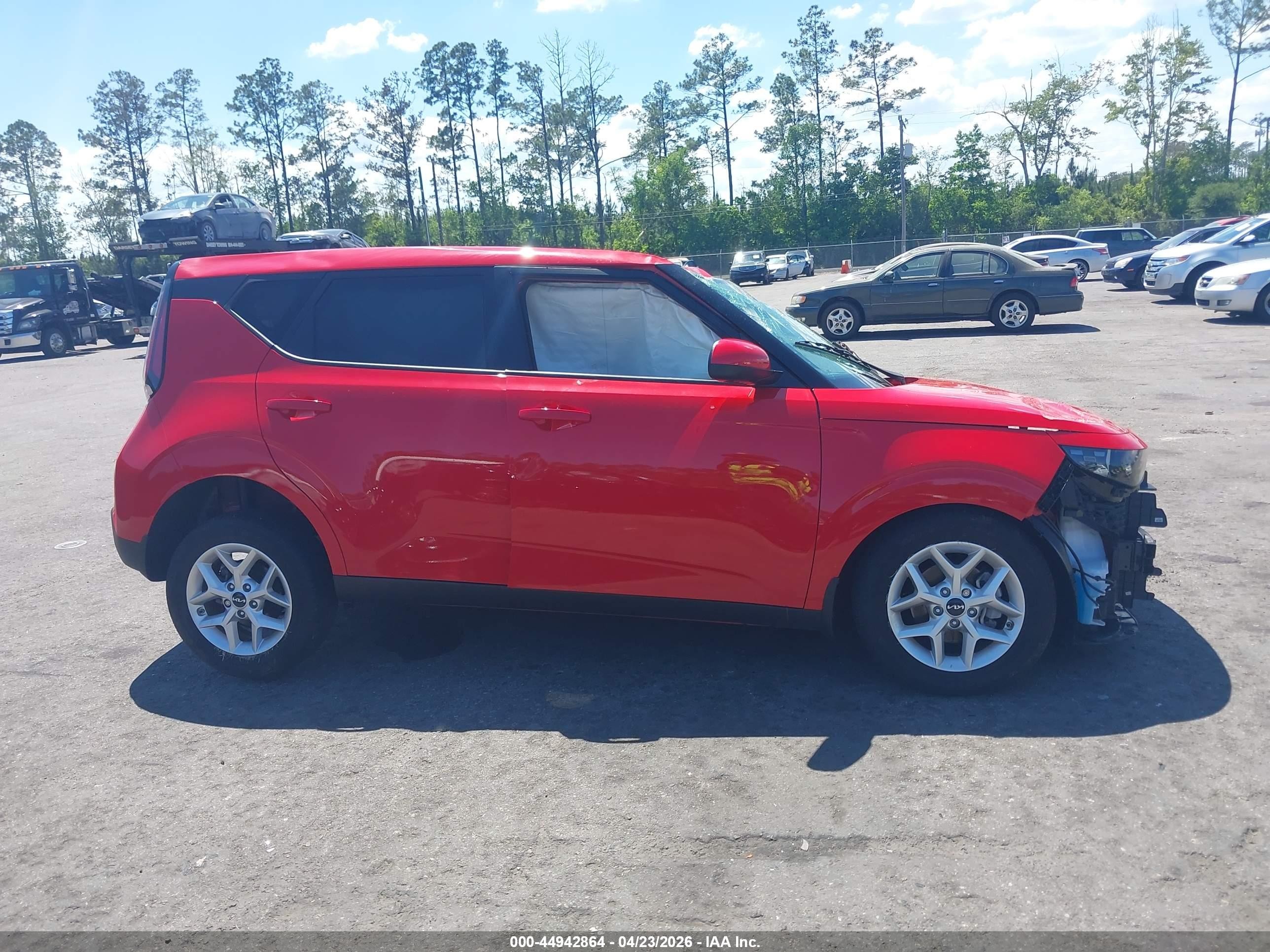 2025 Kia Soul Lx Красный vin: KNDJ23AU8S7250324