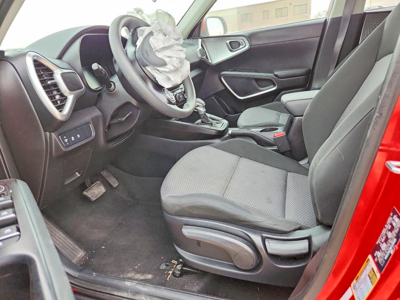 2024 Kia Soul Lx Red vin: KNDJ23AU9R7229458