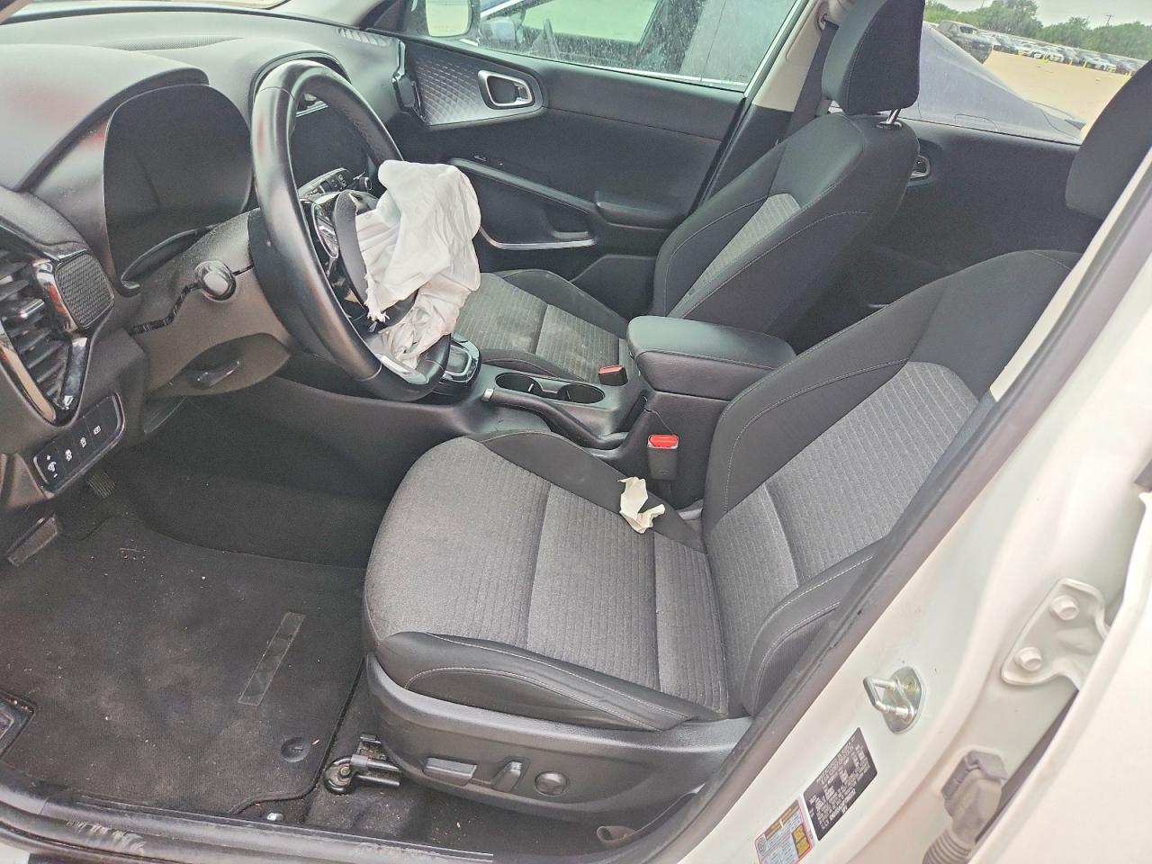 2023 Kia Soul Ex White vin: KNDJ33AU4P7860192