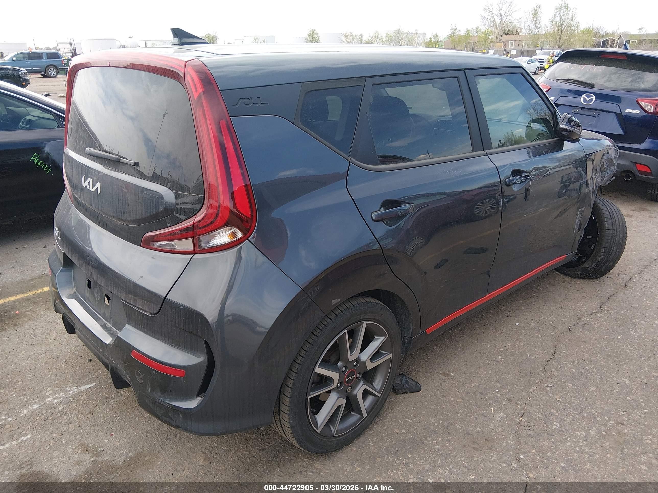 2022 Kia Soul Turbo Silver vin: KNDJ53AF2N7805443