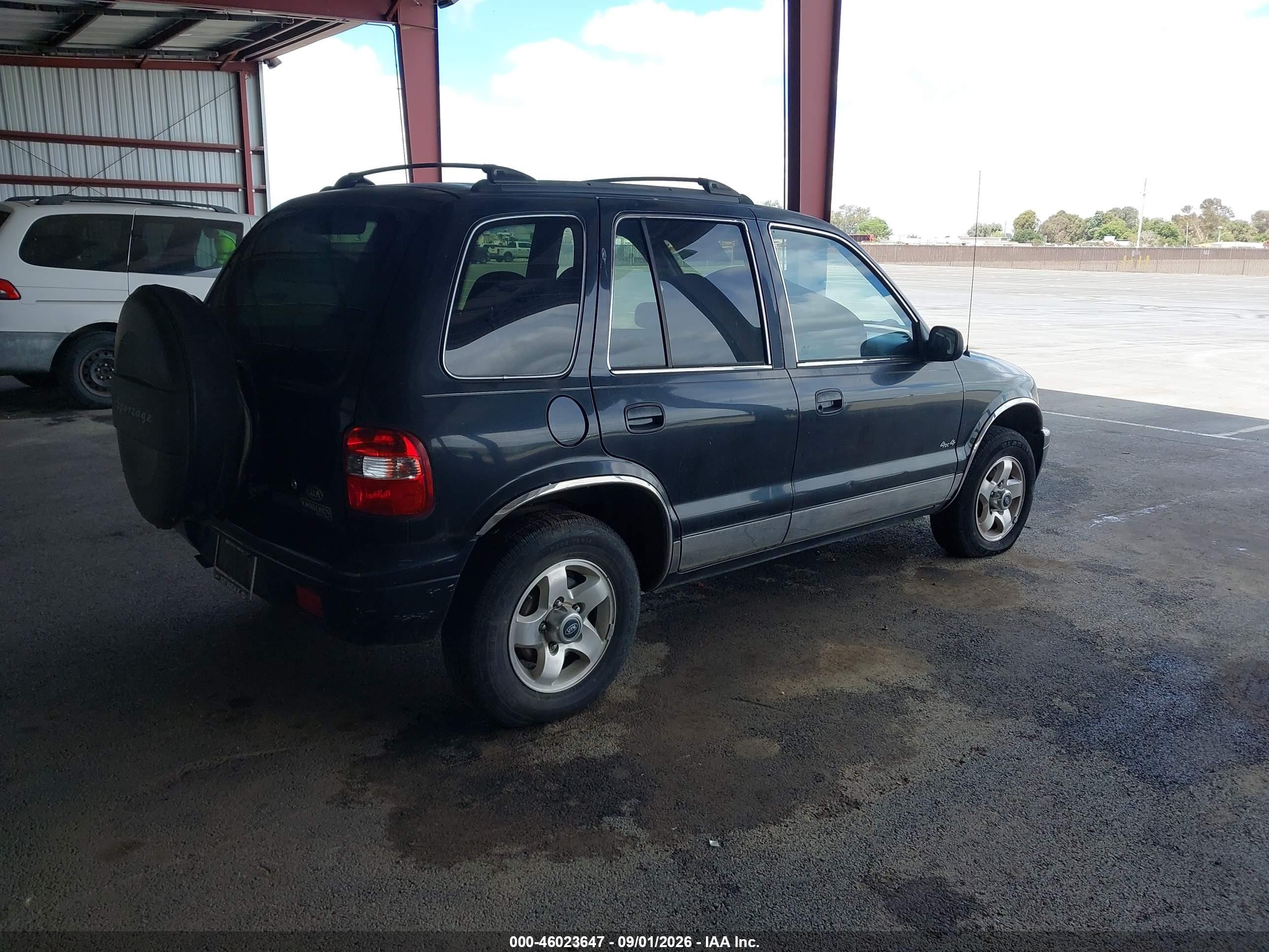 2002 Kia Sportage   Черный vin: KNDJA723025173945