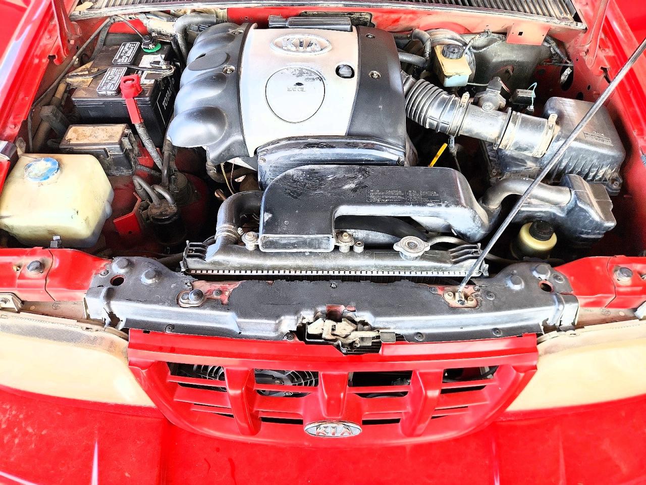 2001 Kia Sportage Base Red vin: KNDJB723415060186