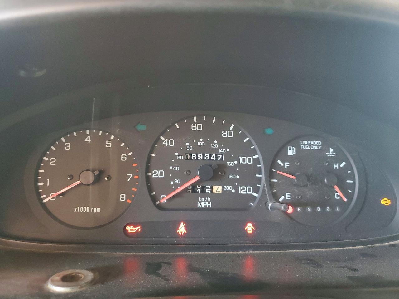 2000 Kia Sportage Base White vin: KNDJB7238Y5674863