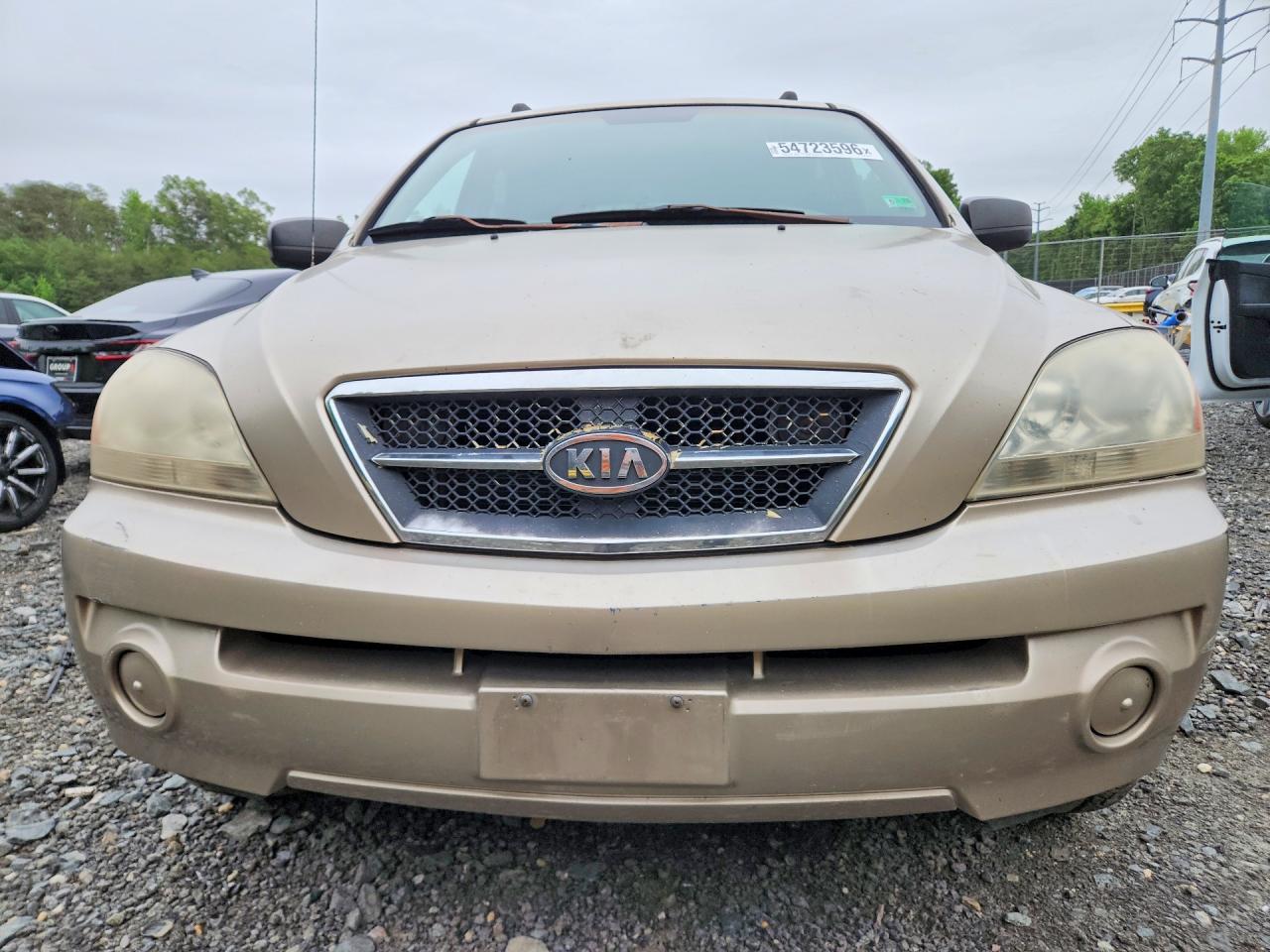 2004 Kia Sorento Lx Tan vin: KNDJC733045261132
