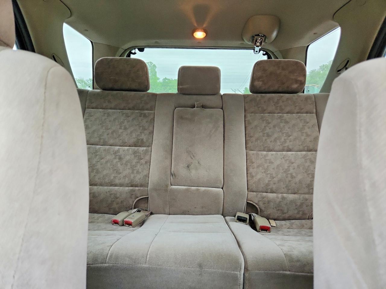 2004 Kia Sorento Lx Tan vin: KNDJC733045261132