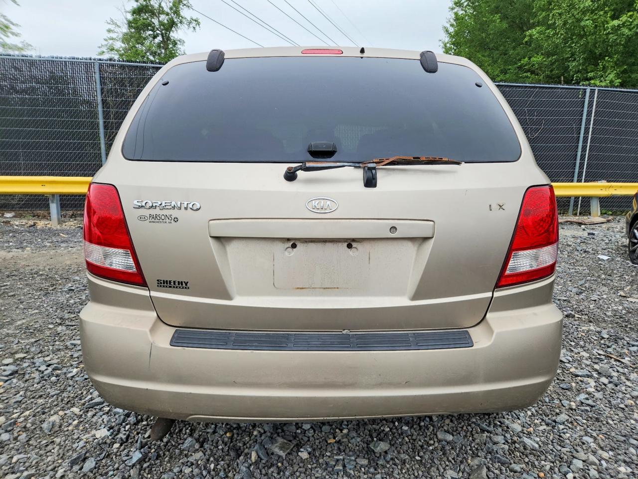 2004 Kia Sorento Lx Tan vin: KNDJC733045261132