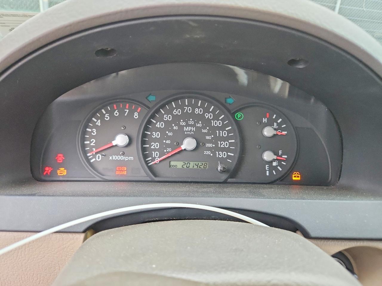 2004 Kia Sorento Lx Tan vin: KNDJC733045261132