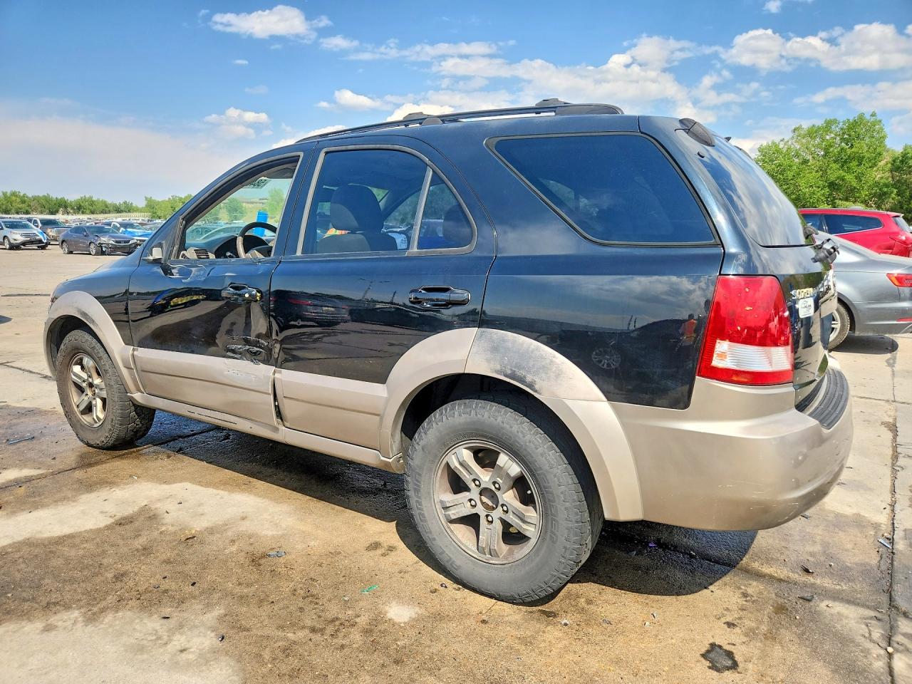 2004 Kia Sorento Lx Черный vin: KNDJC733145267666