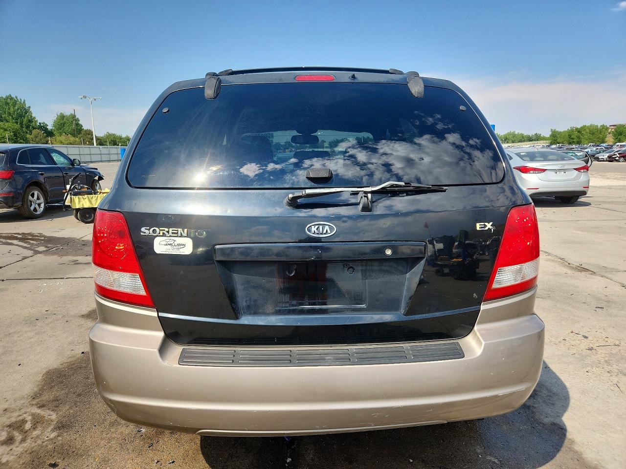 2004 Kia Sorento Lx Черный vin: KNDJC733145267666