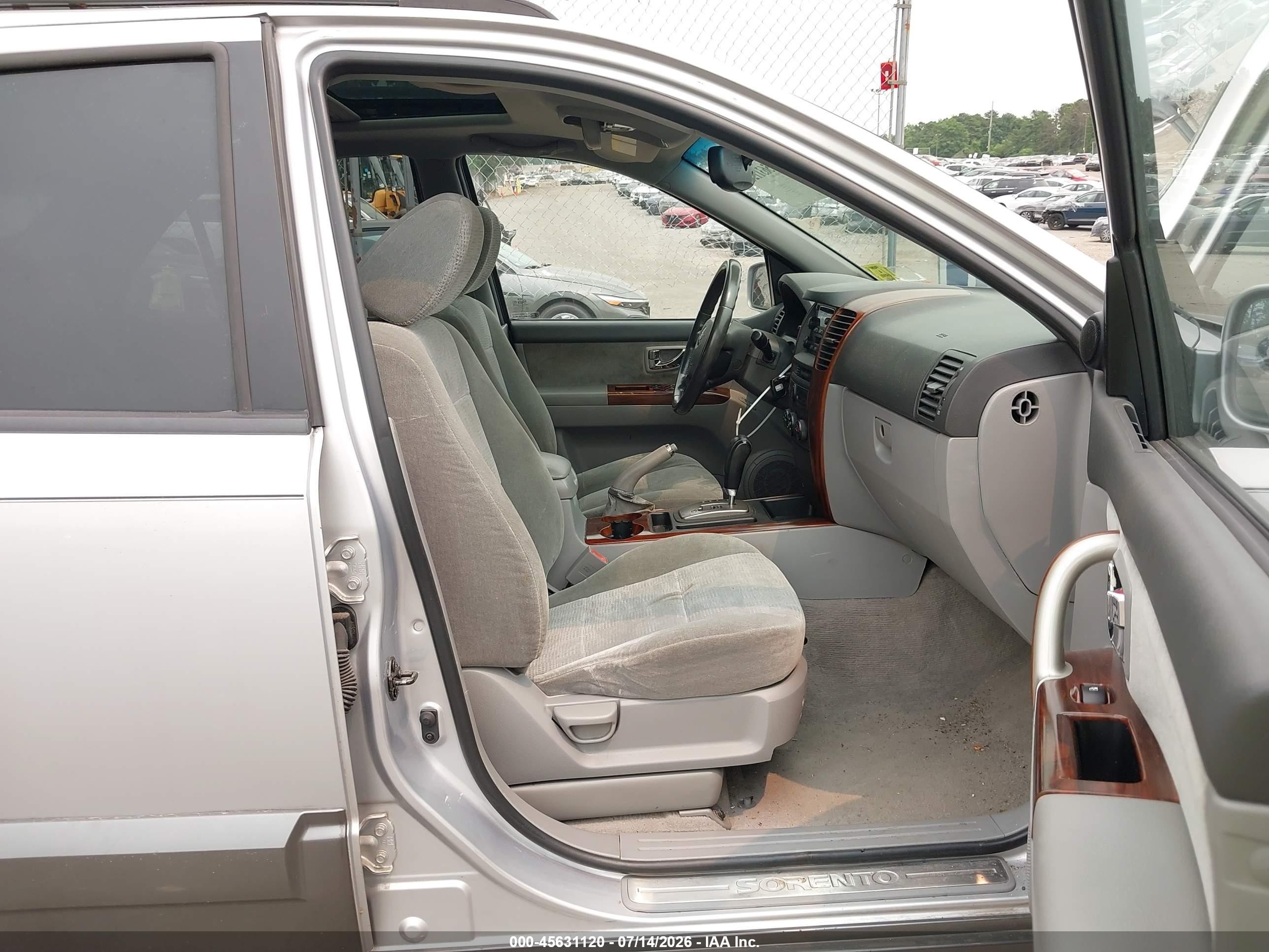 2006 Kia Sorento Ex/lx Silver vin: KNDJC733365643884