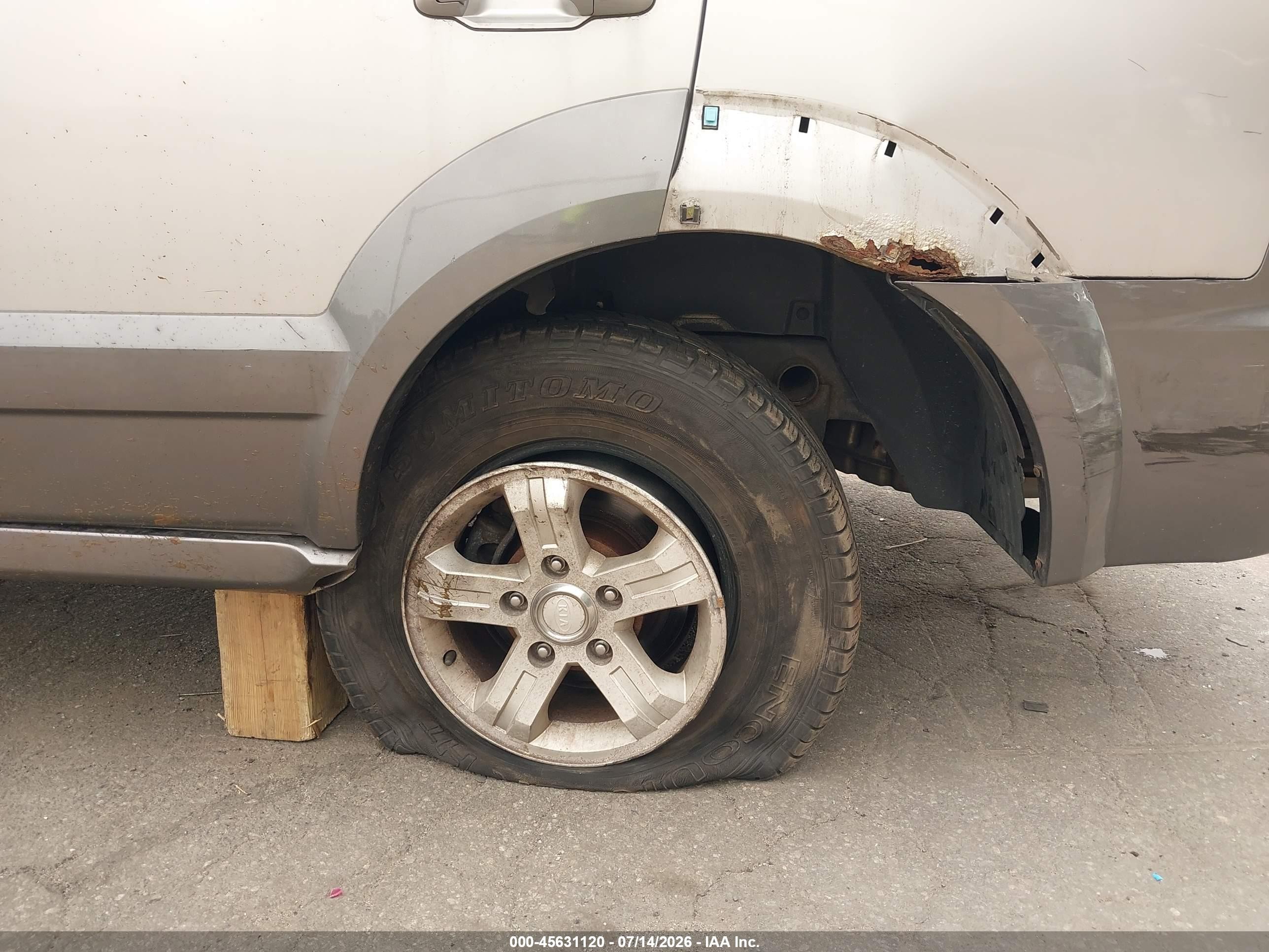 2006 Kia Sorento Ex/lx Silver vin: KNDJC733365643884