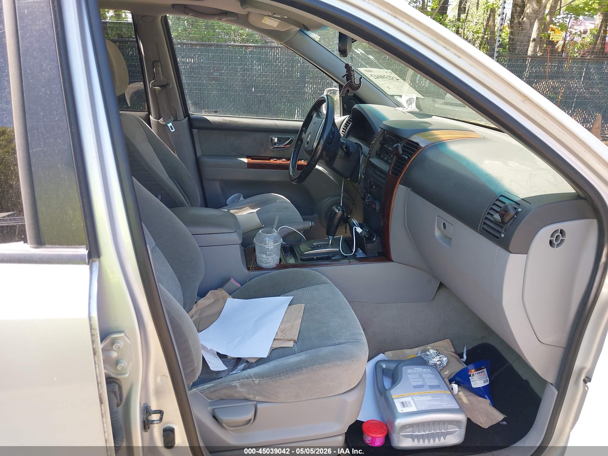 2006 Kia Sorento Ex/lx Silver vin: KNDJC733365657400