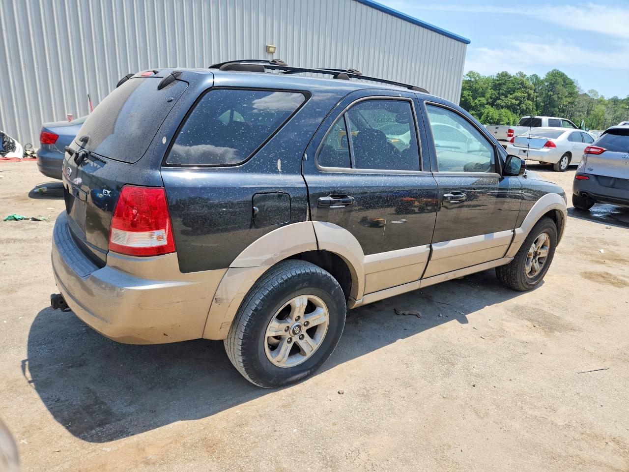 2004 Kia Sorento Lx Черный vin: KNDJC733645182161