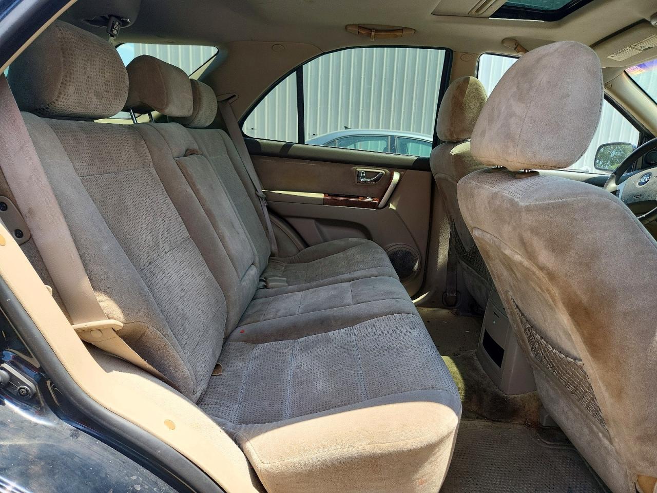 2004 Kia Sorento Lx Черный vin: KNDJC733645182161
