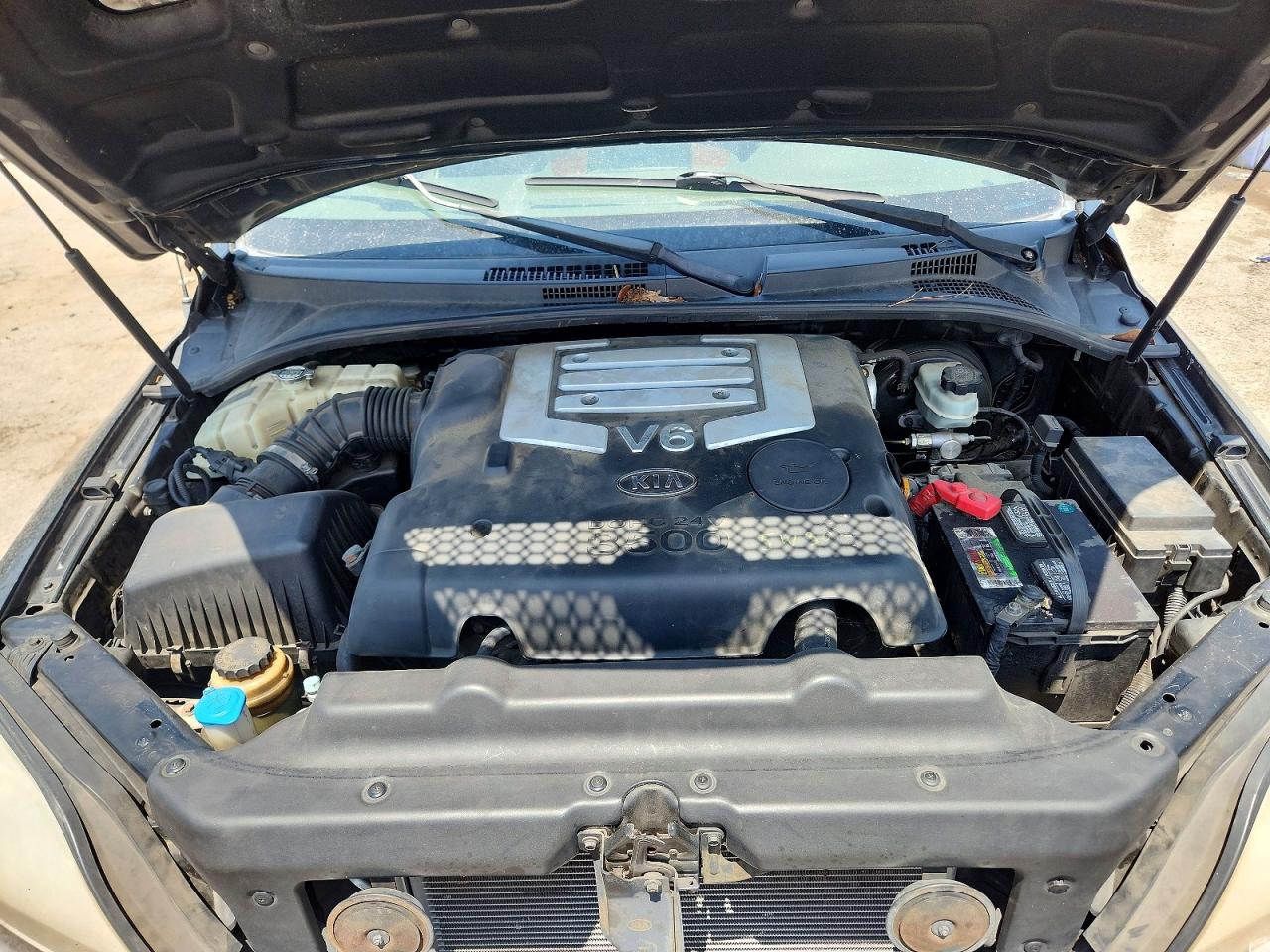 2004 Kia Sorento Lx Черный vin: KNDJC733645182161