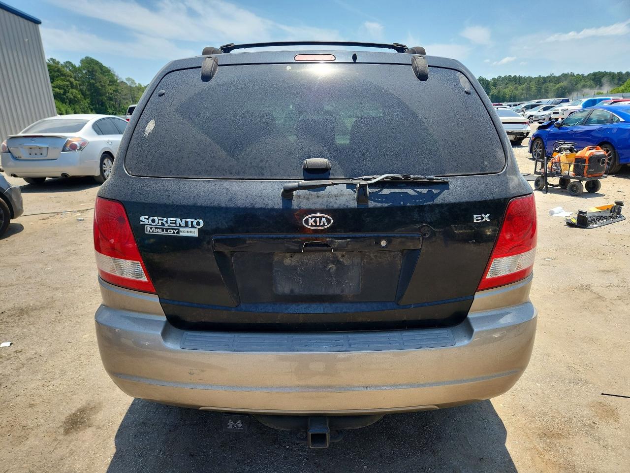 2004 Kia Sorento Lx Черный vin: KNDJC733645182161