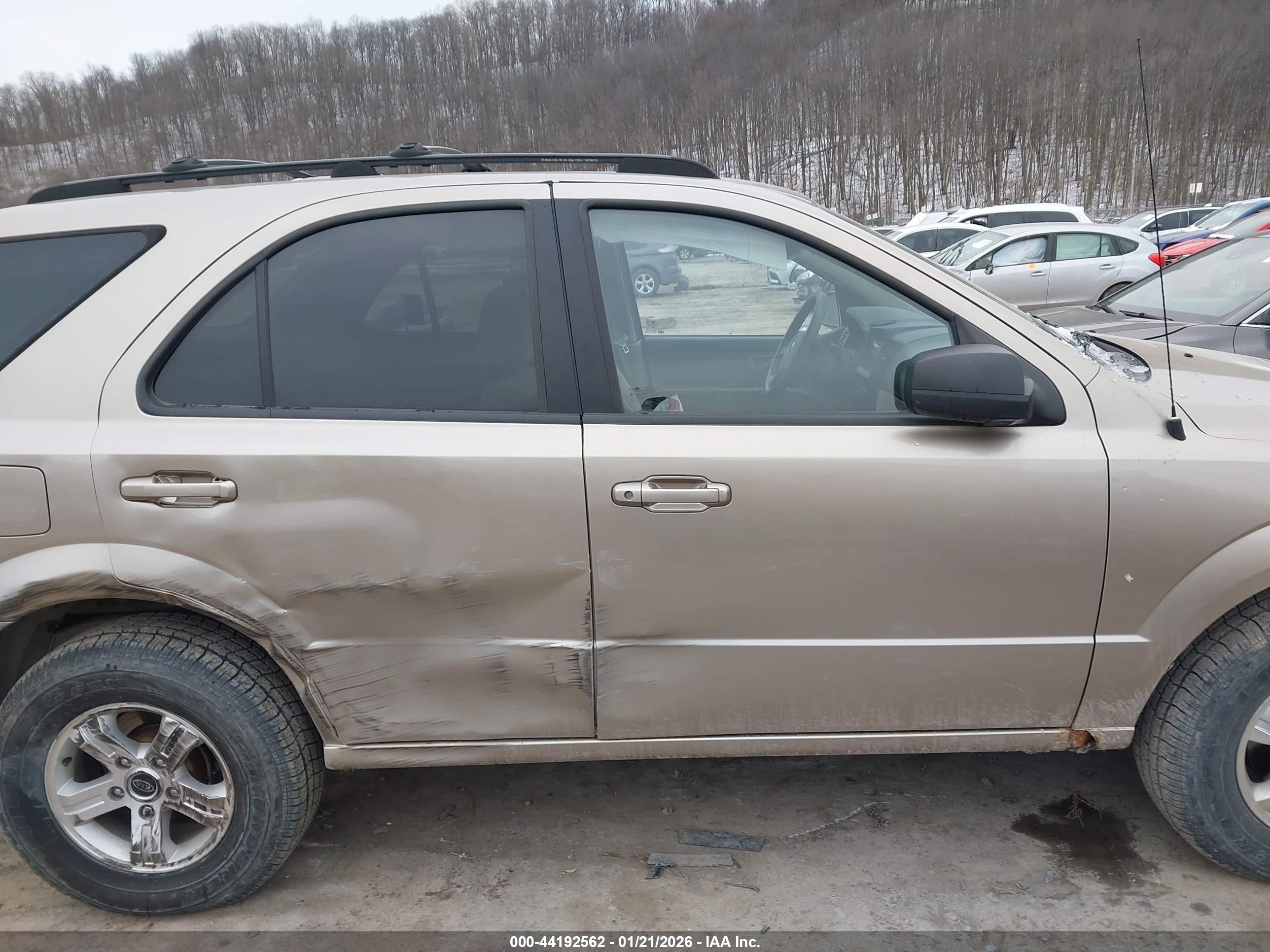 2004 Kia Sorento Ex/lx Gold vin: KNDJC733645229740
