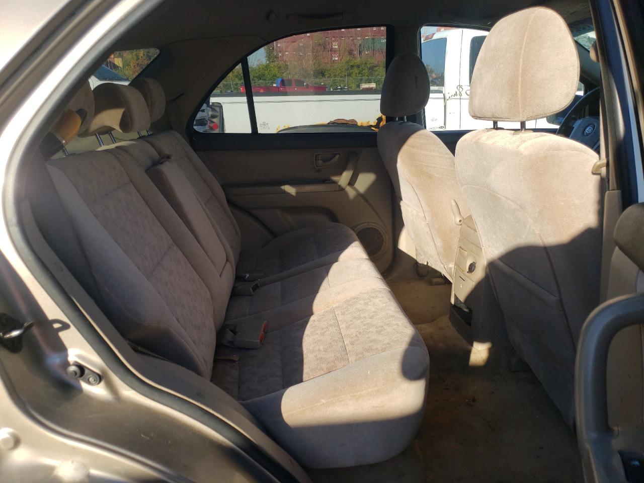 2004 Kia Optima Lx Beige vin: KNDJC733645255965