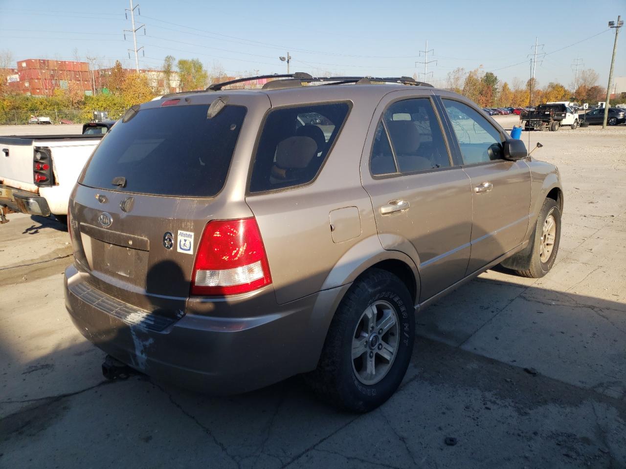2004 Kia Optima Lx Beige vin: KNDJC733645255965