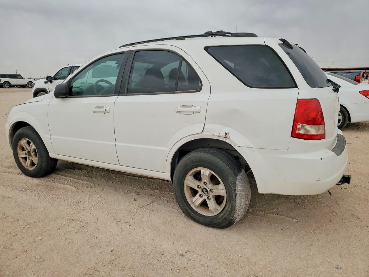 2004 Kia Sorento Lx Белый vin: KNDJC733745183965