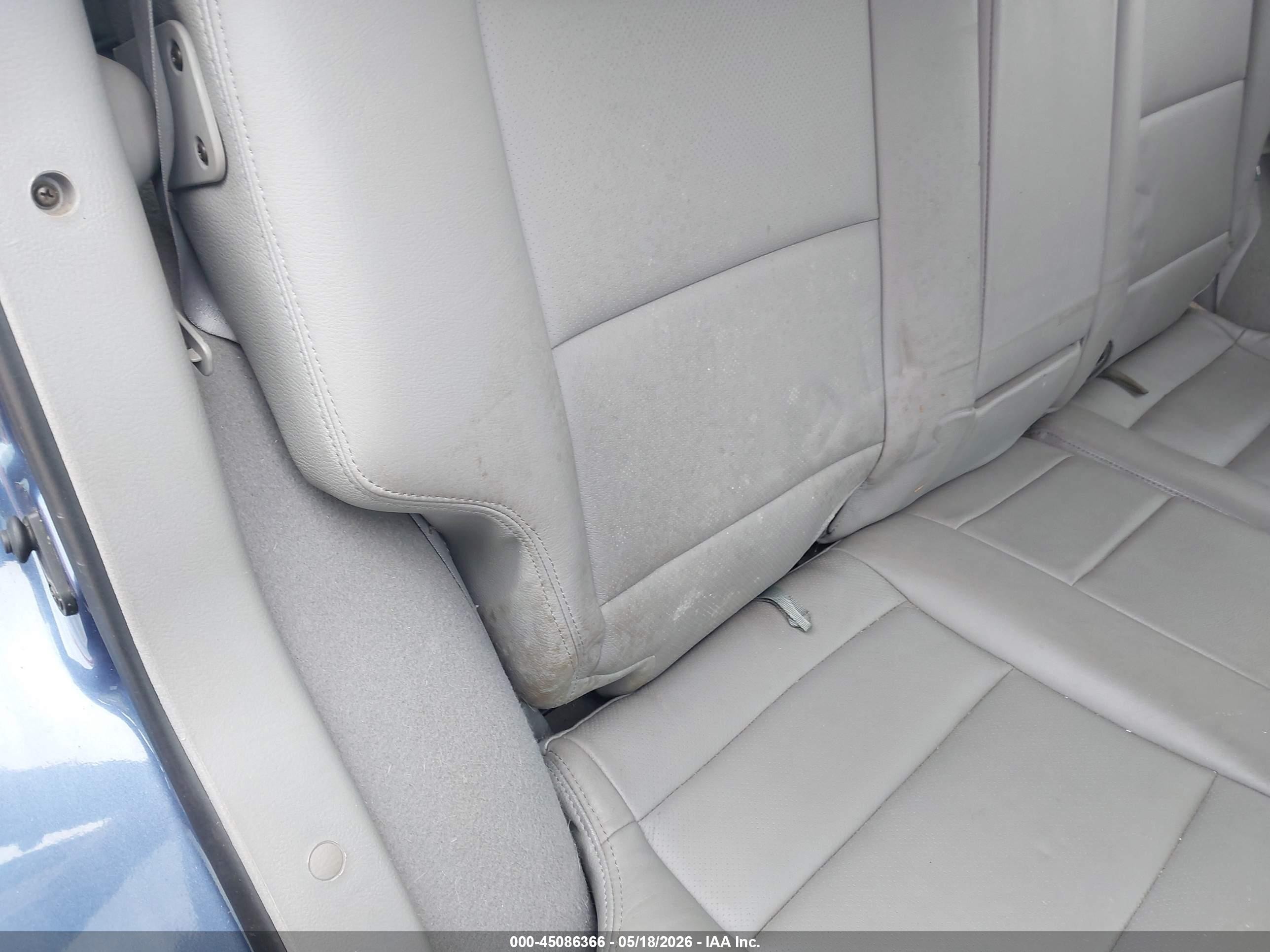 2004 Kia Sorento Ex/lx Blue vin: KNDJC733X45237954