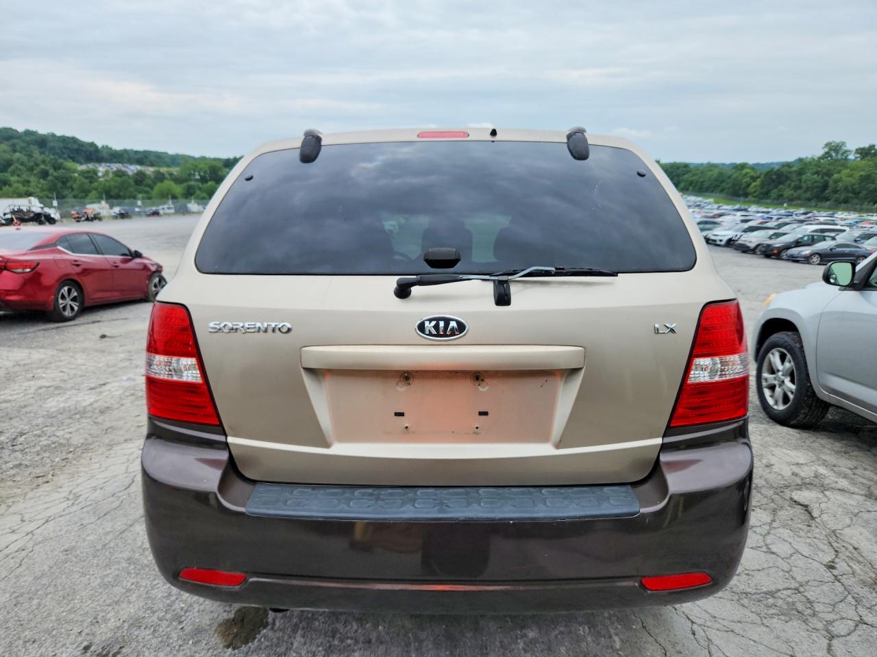 2009 Kia Sorento Lx Коричневый vin: KNDJC735195874188
