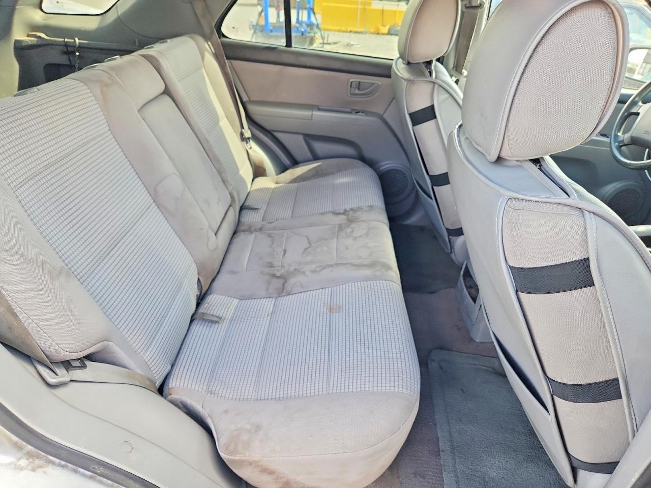 2009 Kia Sorento Lx Silver vin: KNDJC735395870952