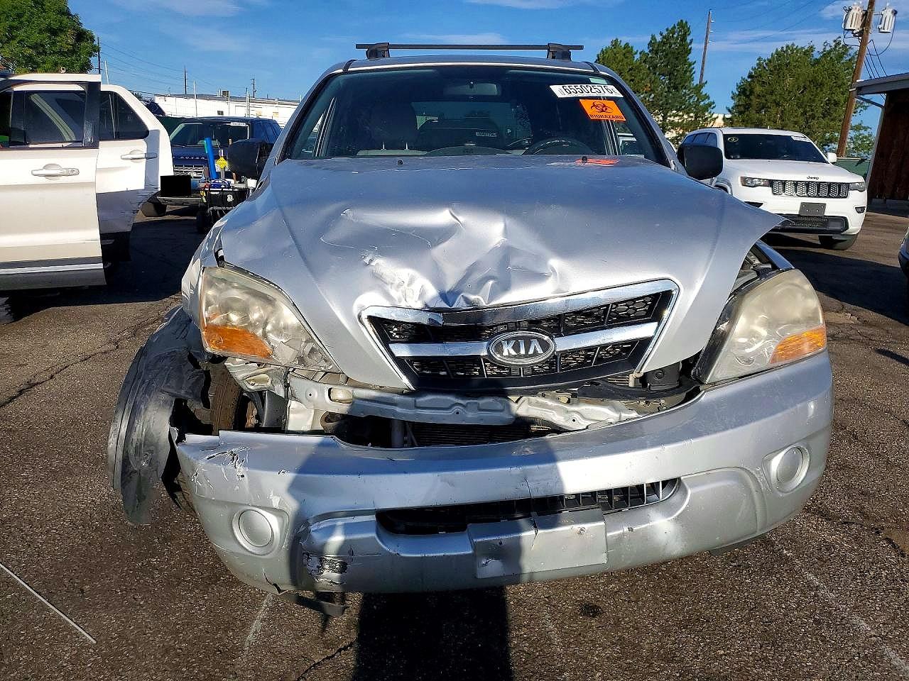 2009 Kia Sorento Lx Silver vin: KNDJC735395872913