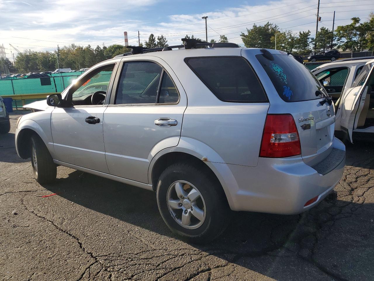 2009 Kia Sorento Lx Silver vin: KNDJC735395872913
