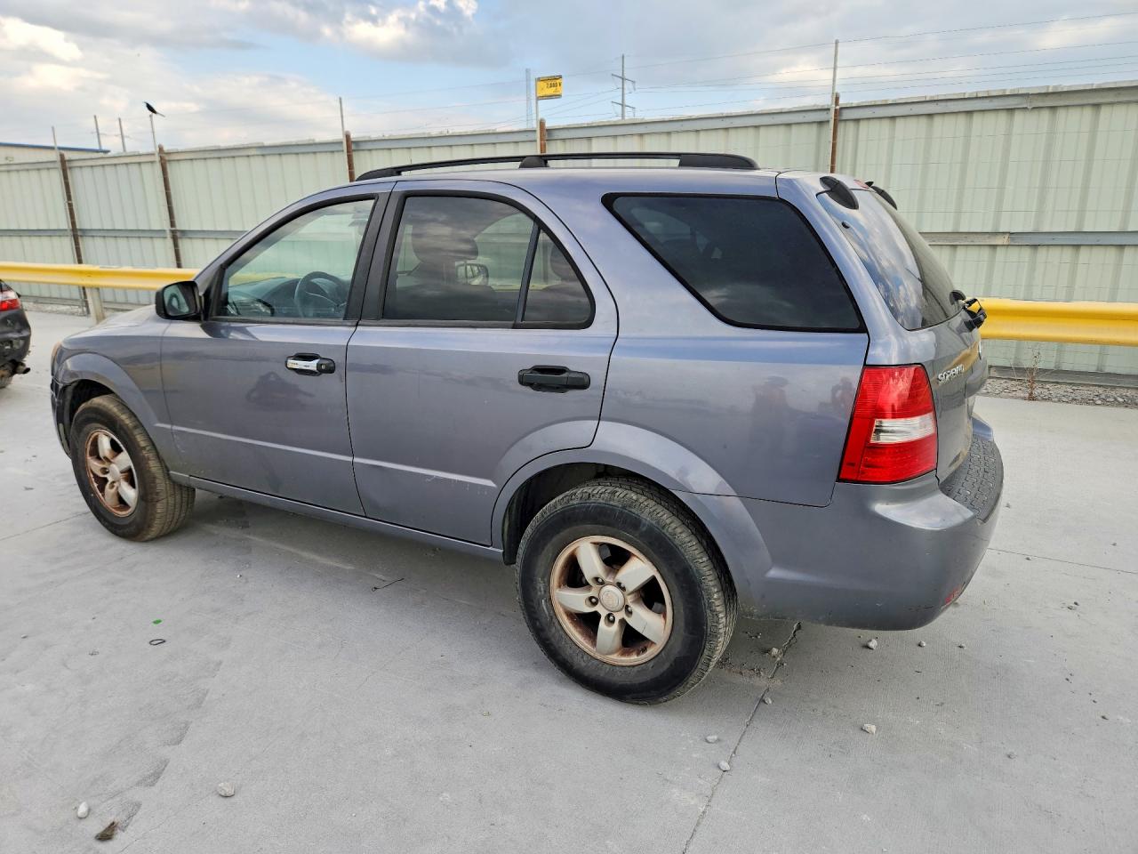 2009 Kia Sorento Lx Silver vin: KNDJC735395878632