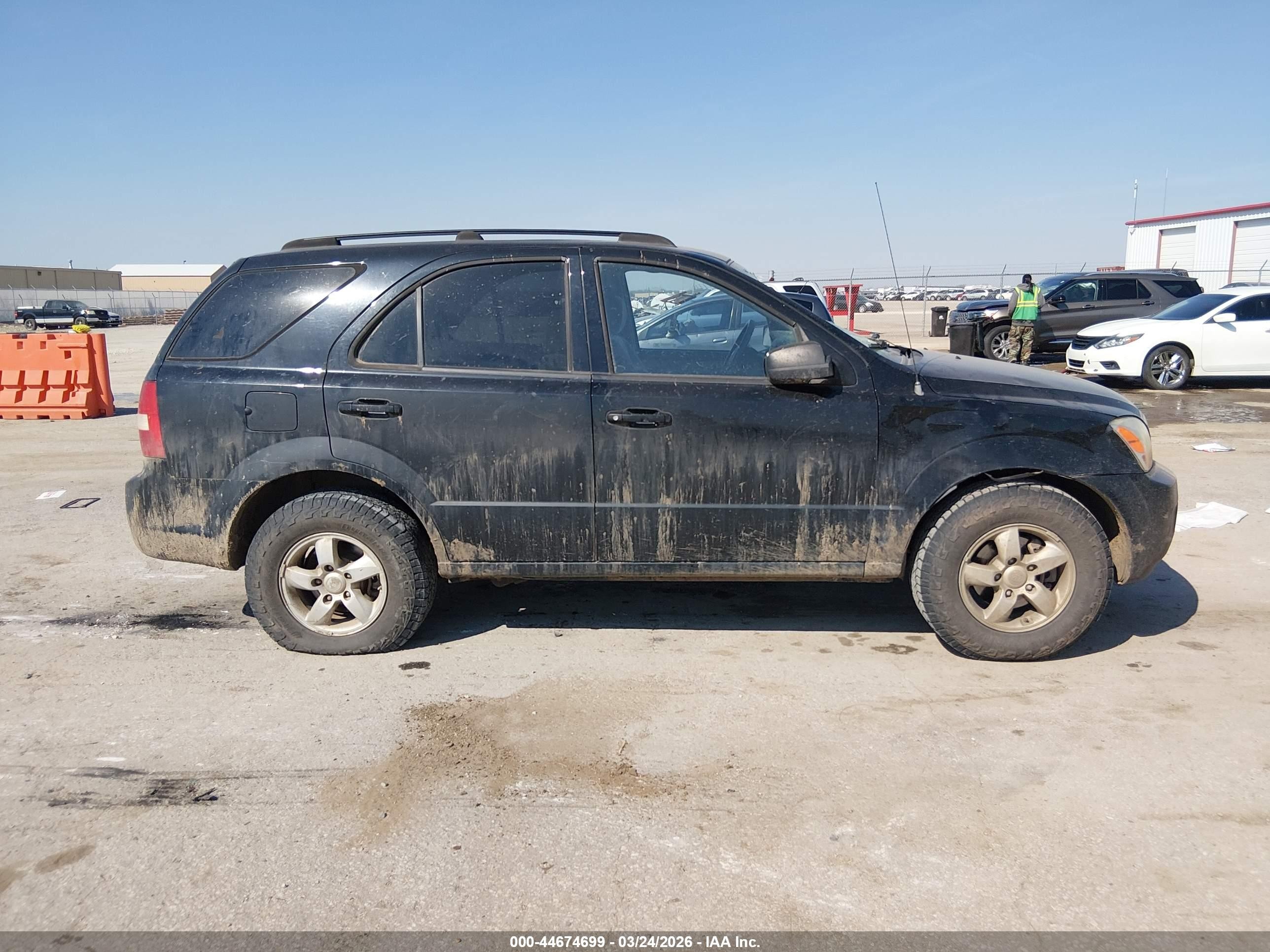 2008 Kia Sorento Lx Black vin: KNDJC735685798465