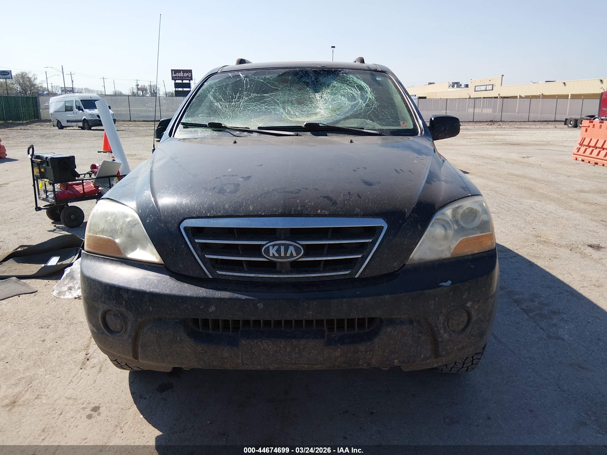 2008 Kia Sorento Lx Black vin: KNDJC735685798465
