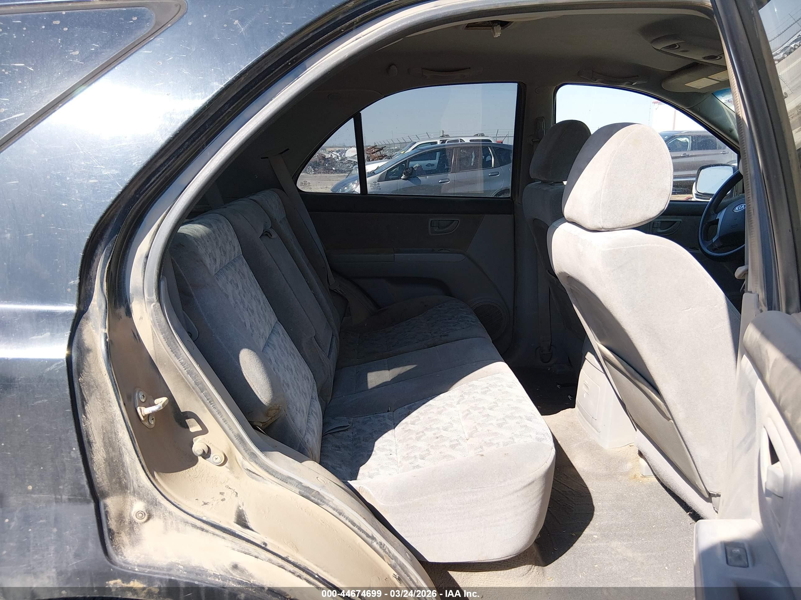 2008 Kia Sorento Lx Black vin: KNDJC735685798465