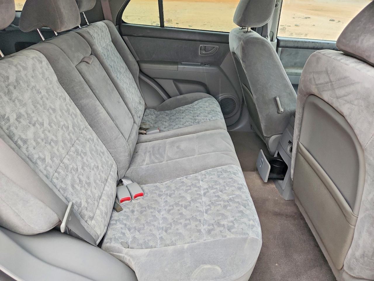 2008 Kia Sorento Lx Silver vin: KNDJC735685810307