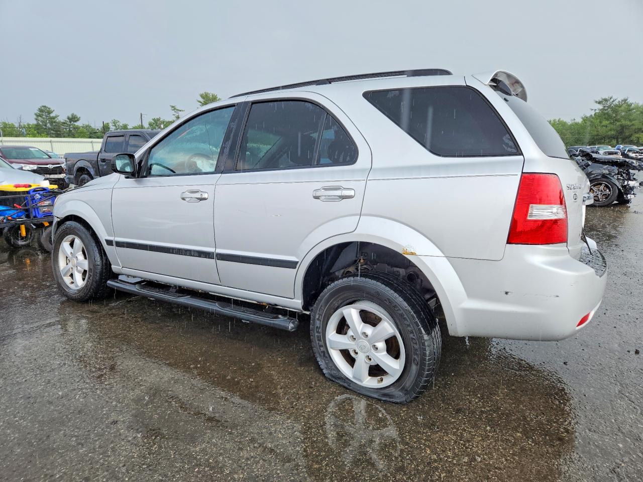 2008 Kia Sorento Lx Silver vin: KNDJC735785846166