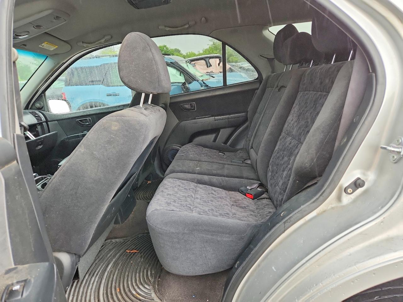 2008 Kia Sorento Lx Silver vin: KNDJC735785846166