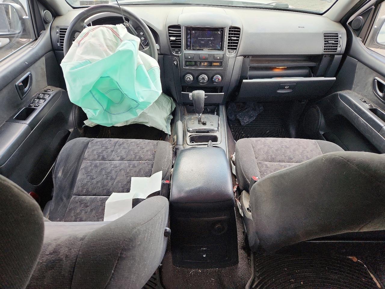 2008 Kia Sorento Lx Silver vin: KNDJC735785846166