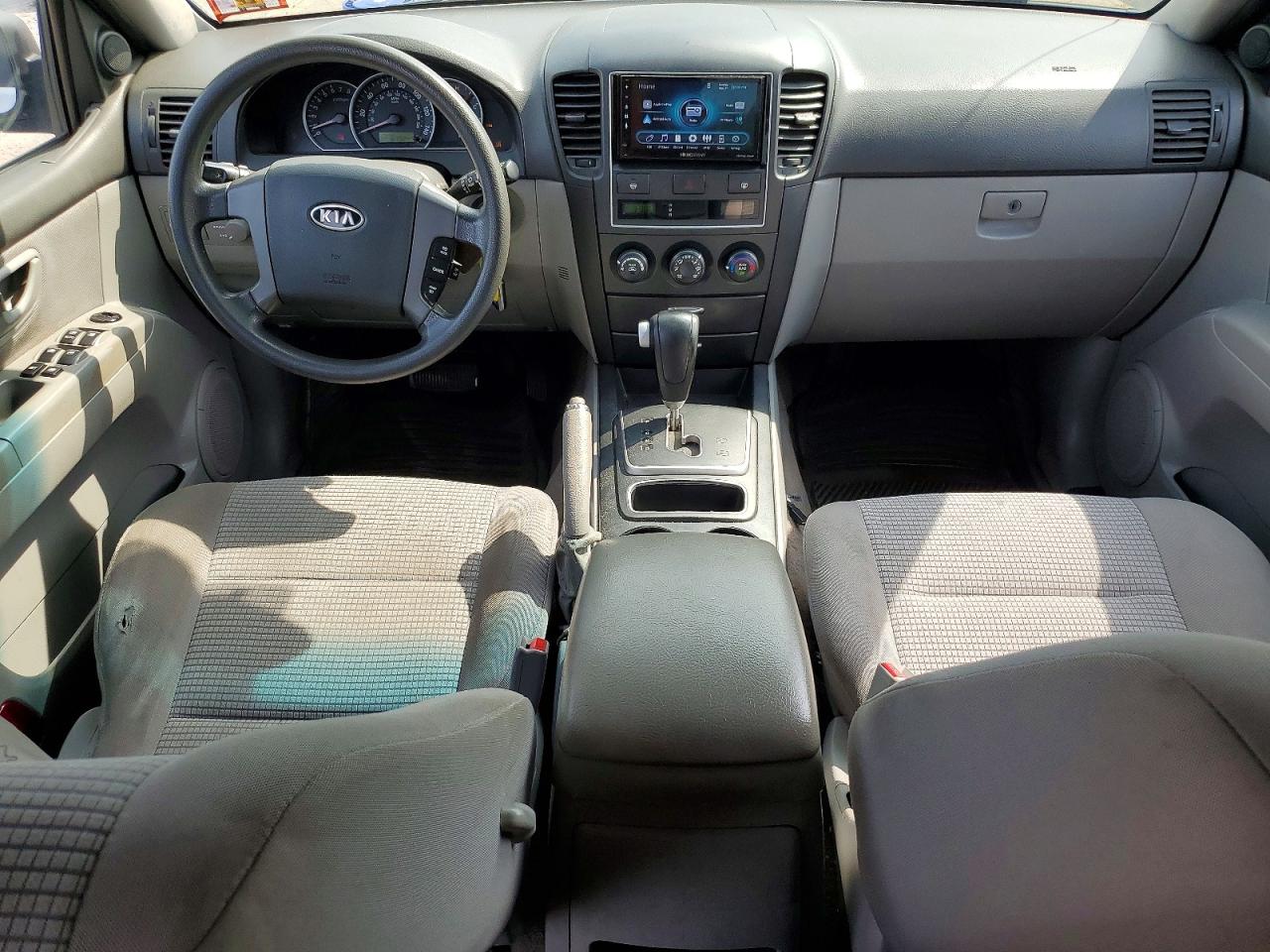 2009 Kia Sorento Lx Silver vin: KNDJC735795872834