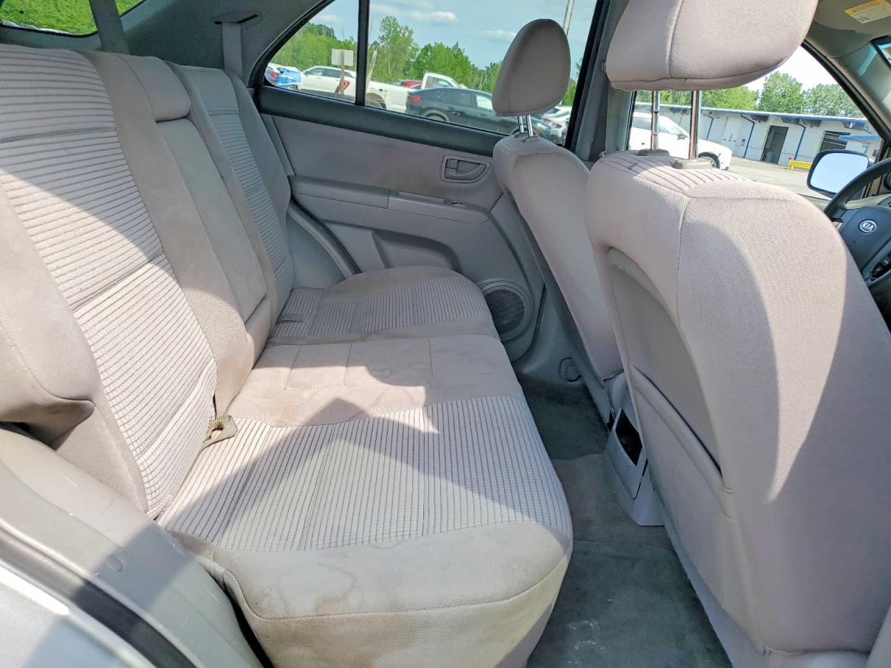 2009 Kia Sorento Lx Silver vin: KNDJC735795872834