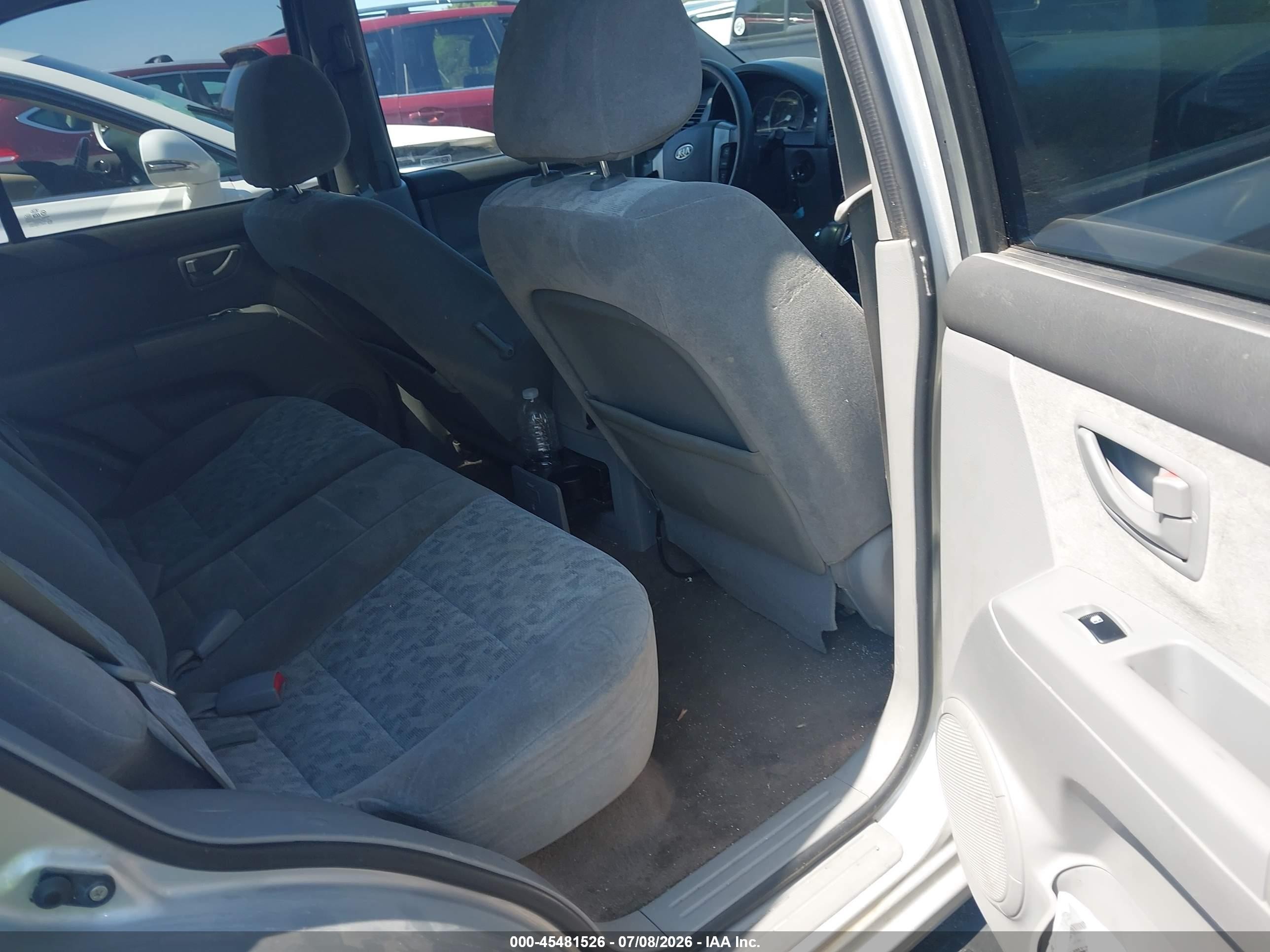 2008 Kia Sorento Lx Серебряный vin: KNDJC735885811197