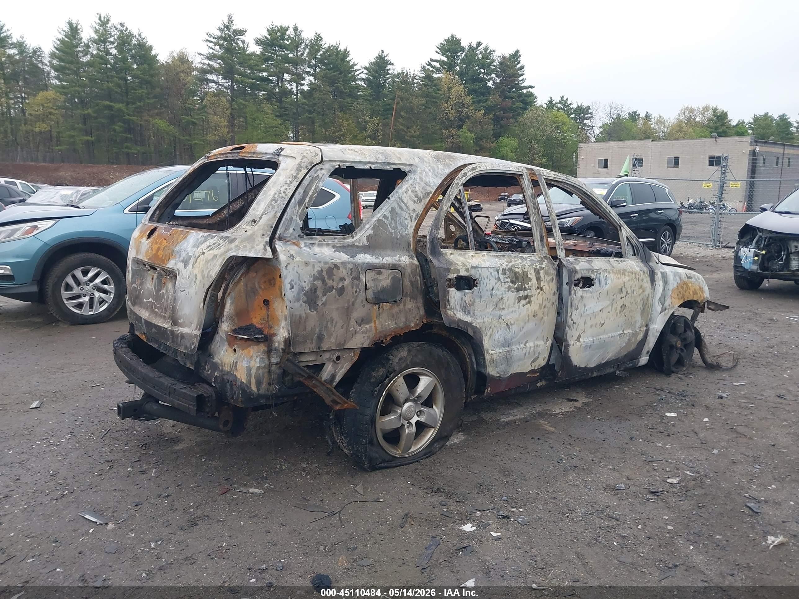 2008 Kia Sorento Lx Белый vin: KNDJC735885846046