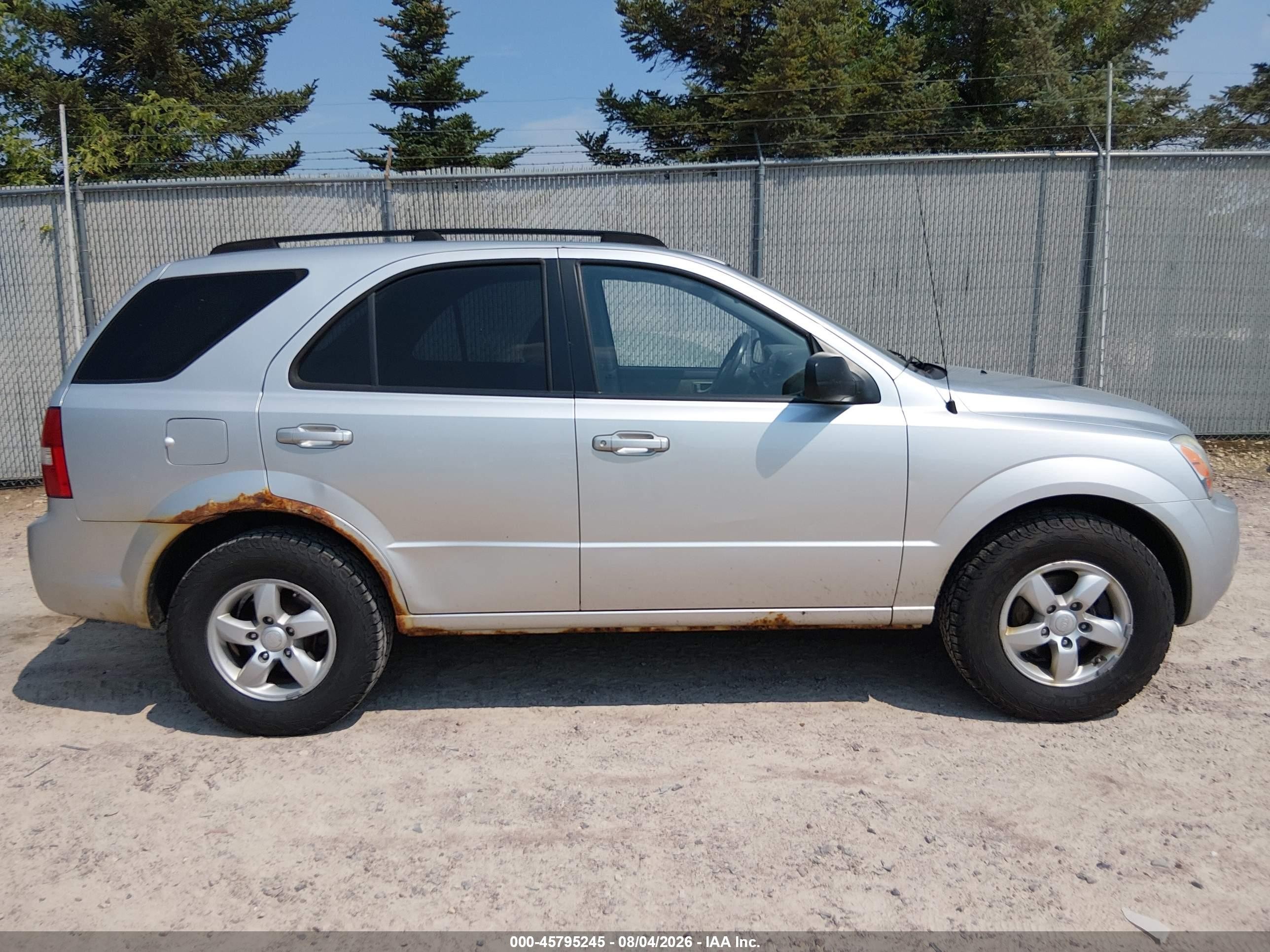 2008 Kia Sorento Lx Silver vin: KNDJC735X85777750