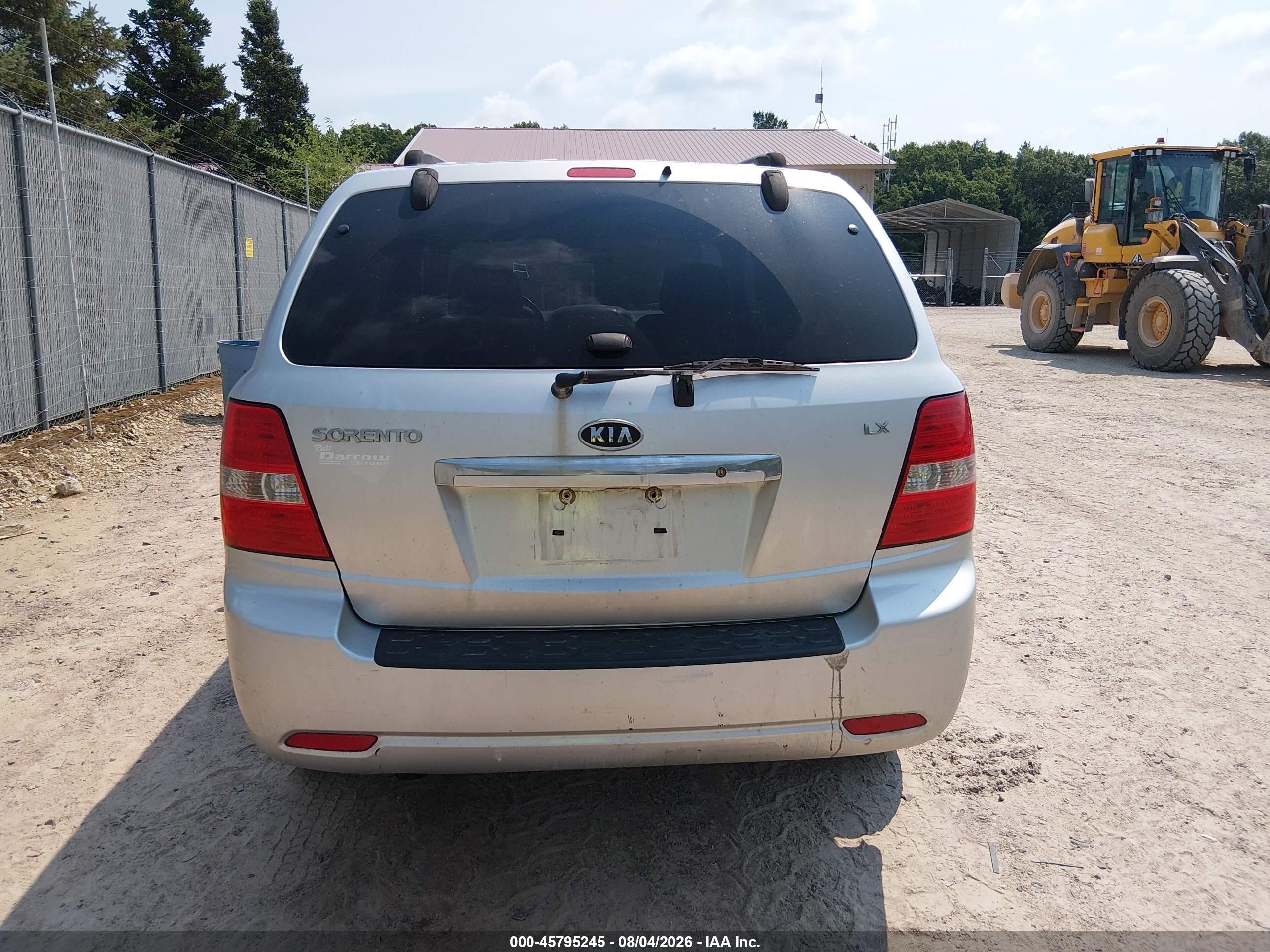 2008 Kia Sorento Lx Silver vin: KNDJC735X85777750